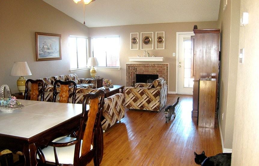 2406 High Hollow Dr - Photo 2 of 20
