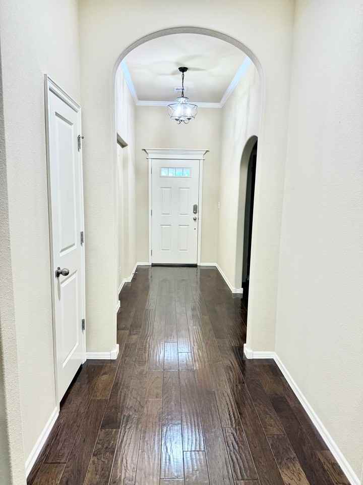 13422 S 19th Ct - Photo 3 of 20