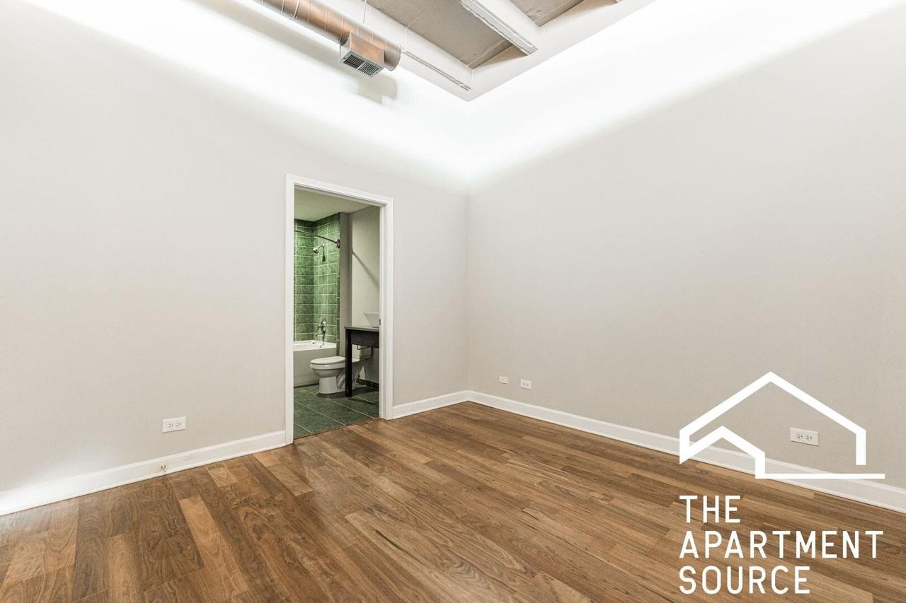 4133 W Belmont Ave #412 - Photo 7 of 13