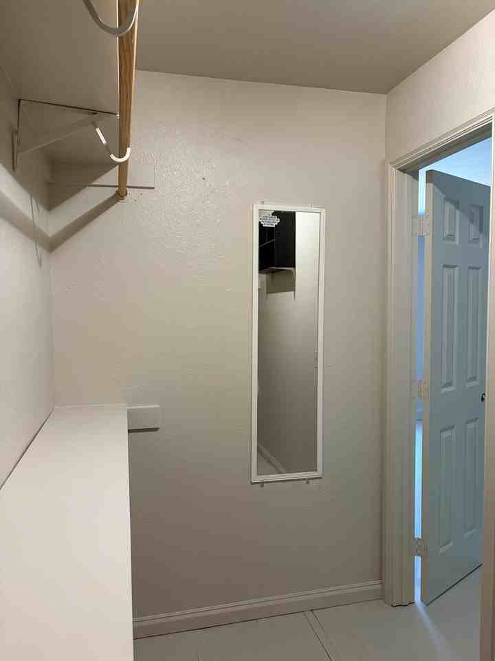 301 West Mulberry Street - Photo 5 of 25