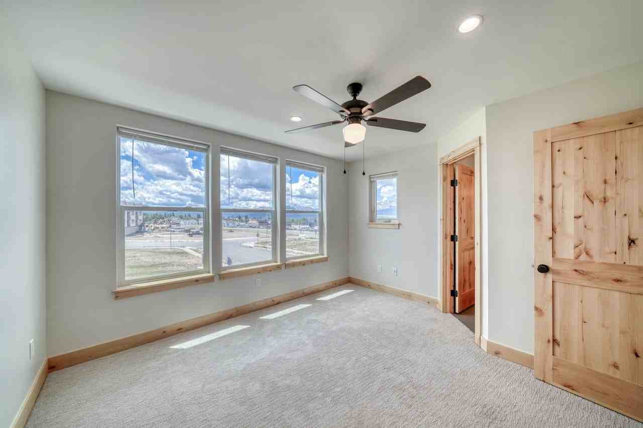300 Mcclary Park #1 - Photo 4 of 20