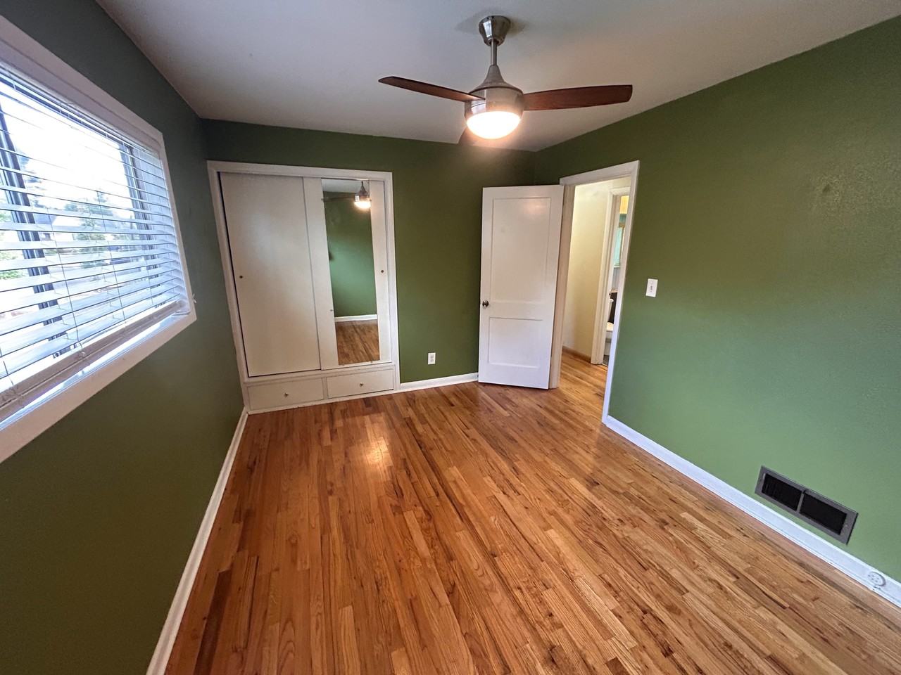 1905 Se 89th Ave #89A - Photo 5 of 10