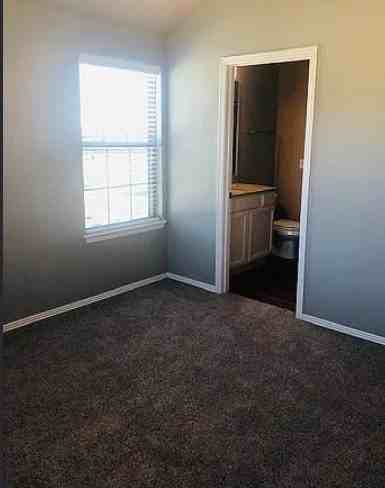 2787 W Blackstone Xing - Photo 5 of 6