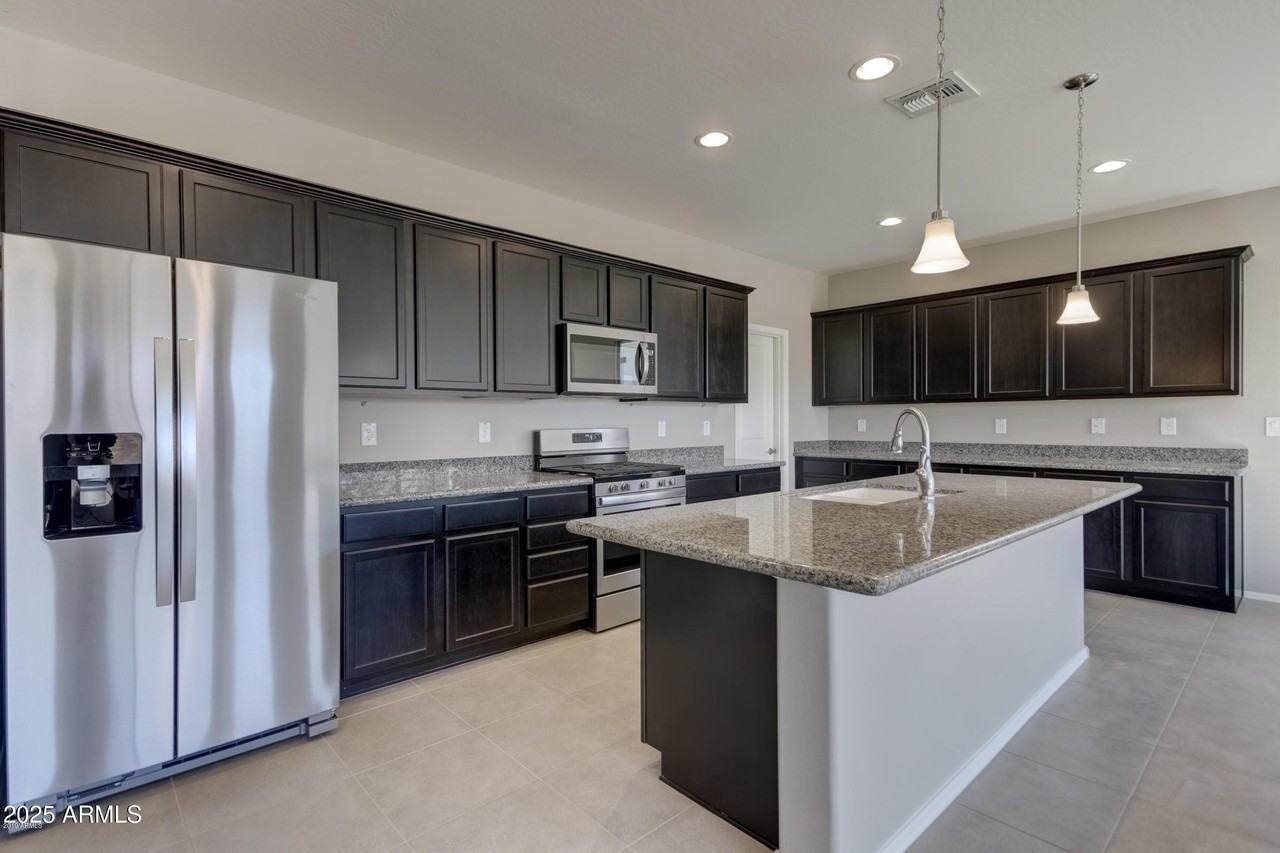 22505 E Via Las Brisas - Photo 2 of 26