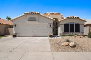 featured image of 7936 W Taro Ln