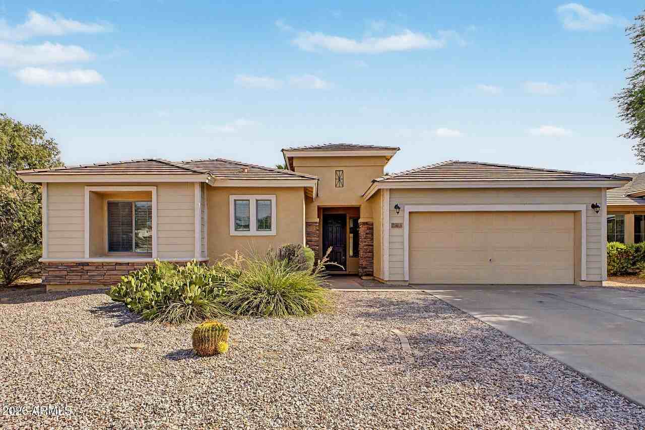 2465 W Quick Draw Way - Photo 2 of 37