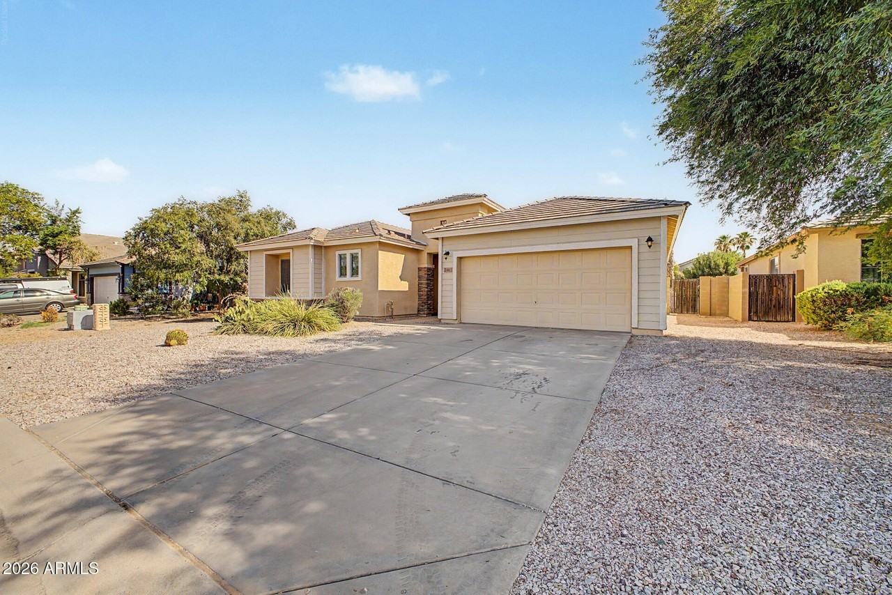 2465 W Quick Draw Way - Photo 3 of 37