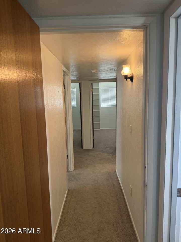 2426 W Echo Ln - Photo 5 of 19