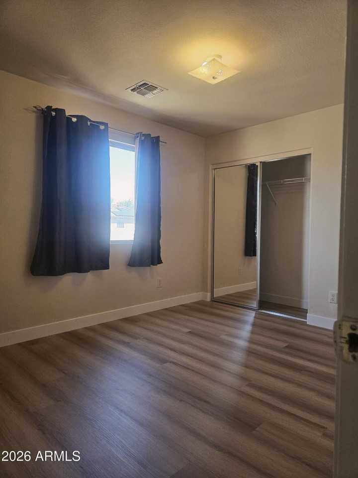 1442 E Mobile Ln - Photo 7 of 15
