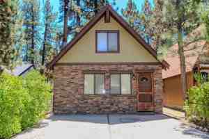 featured image of 538 E Meadow Ln