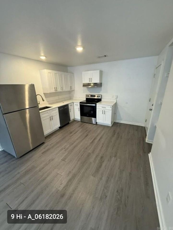 9 Hiland Pl - Photo 3 of 7