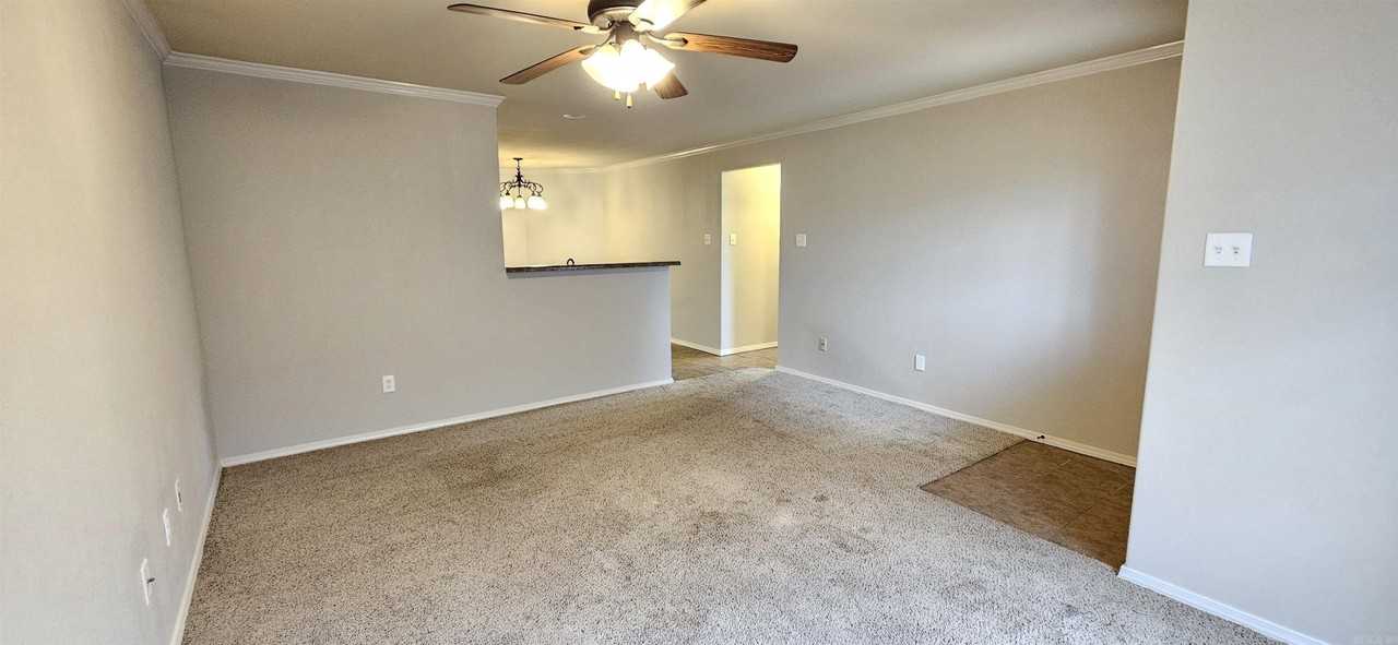 14815 Parkway Meadows Dr - Photo 4 of 16