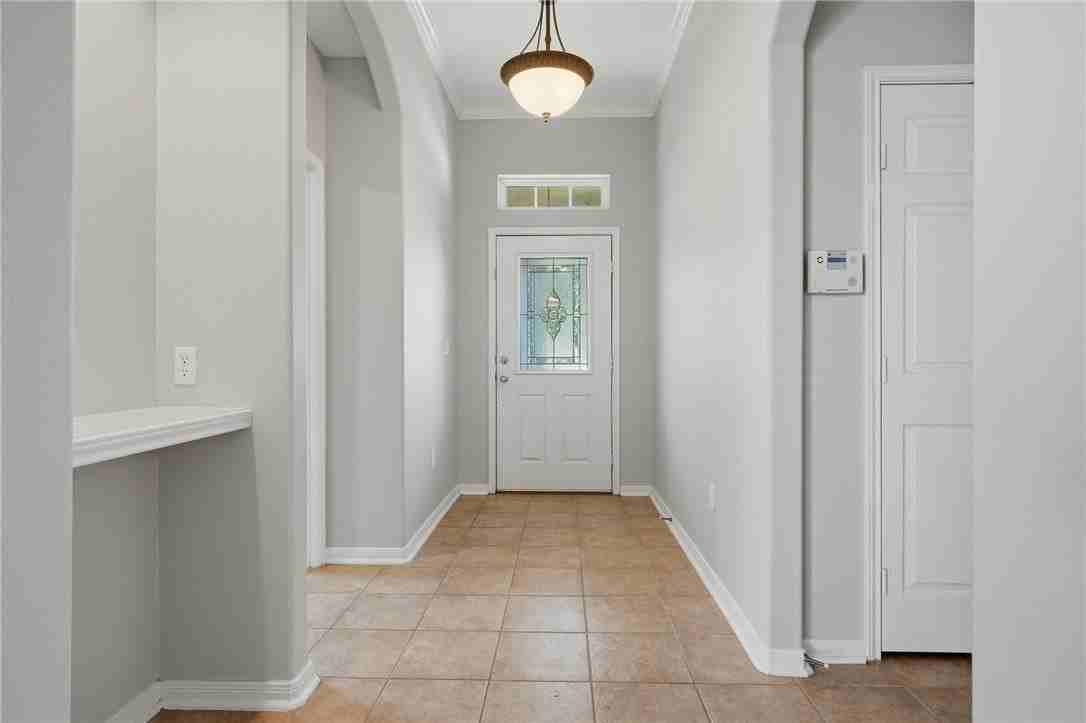 313 San Rafael Dr - Photo 4 of 29