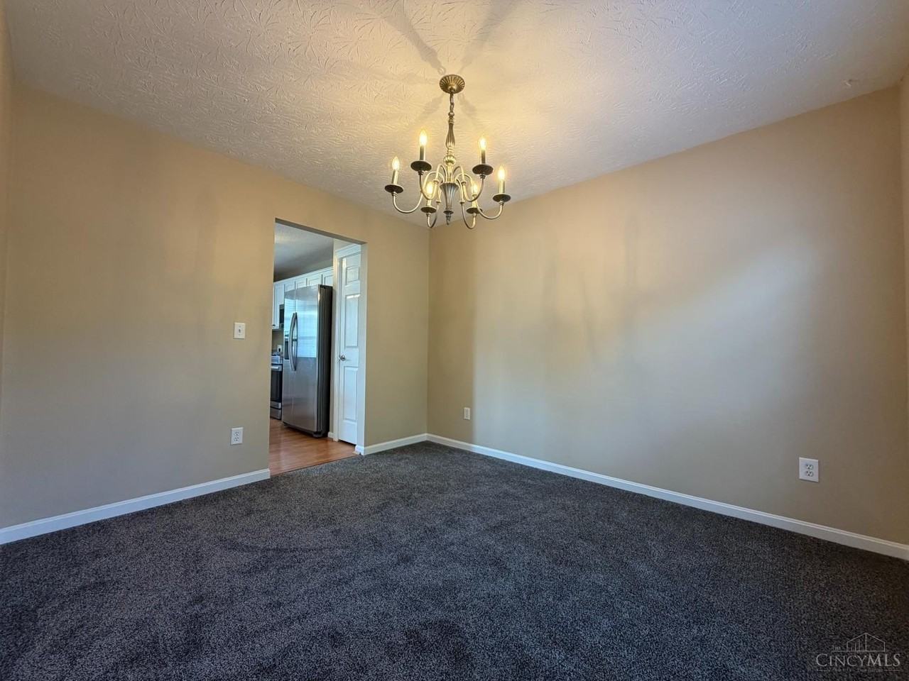 7801 Livingston Ct - Photo 6 of 20