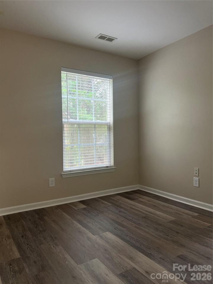 11850 Ansted Way Ct - Photo 4 of 13