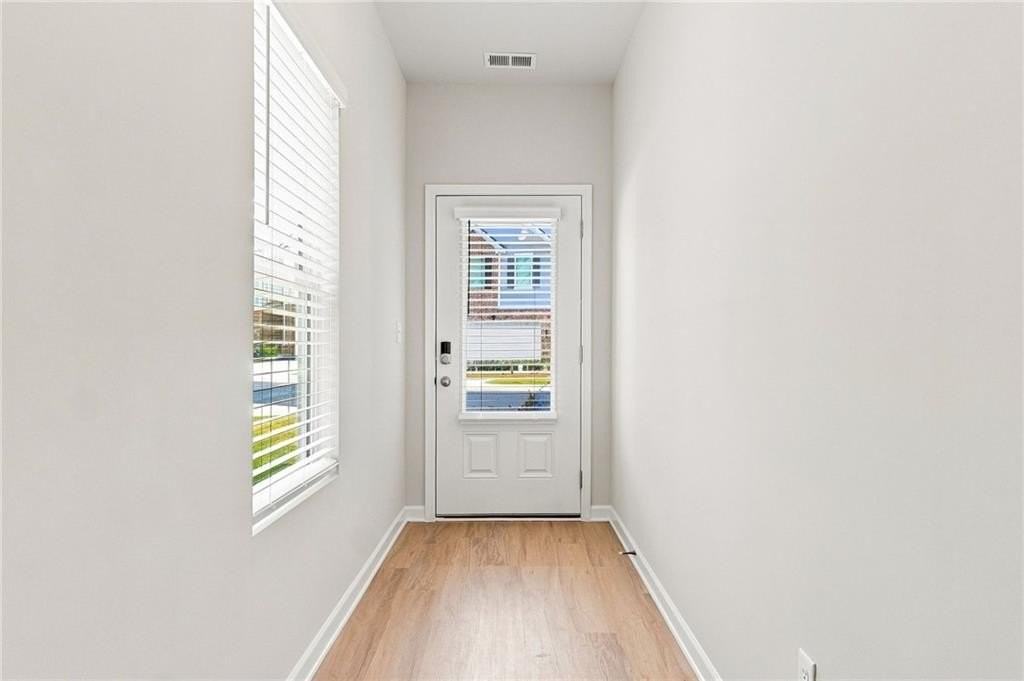 387 Lanier Cir - Photo 3 of 29