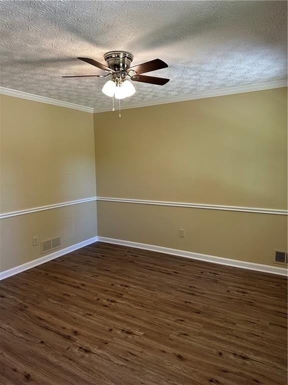 3305 Maple Ridge Ct - Photo 4 of 33
