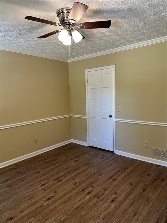 3305 Maple Ridge Ct - Photo 5 of 33