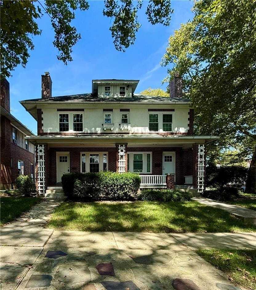 2305 W Allen St - Photo 2 of 44