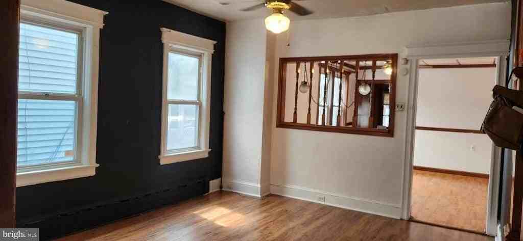 856 Quinton Ave - Photo 5 of 15
