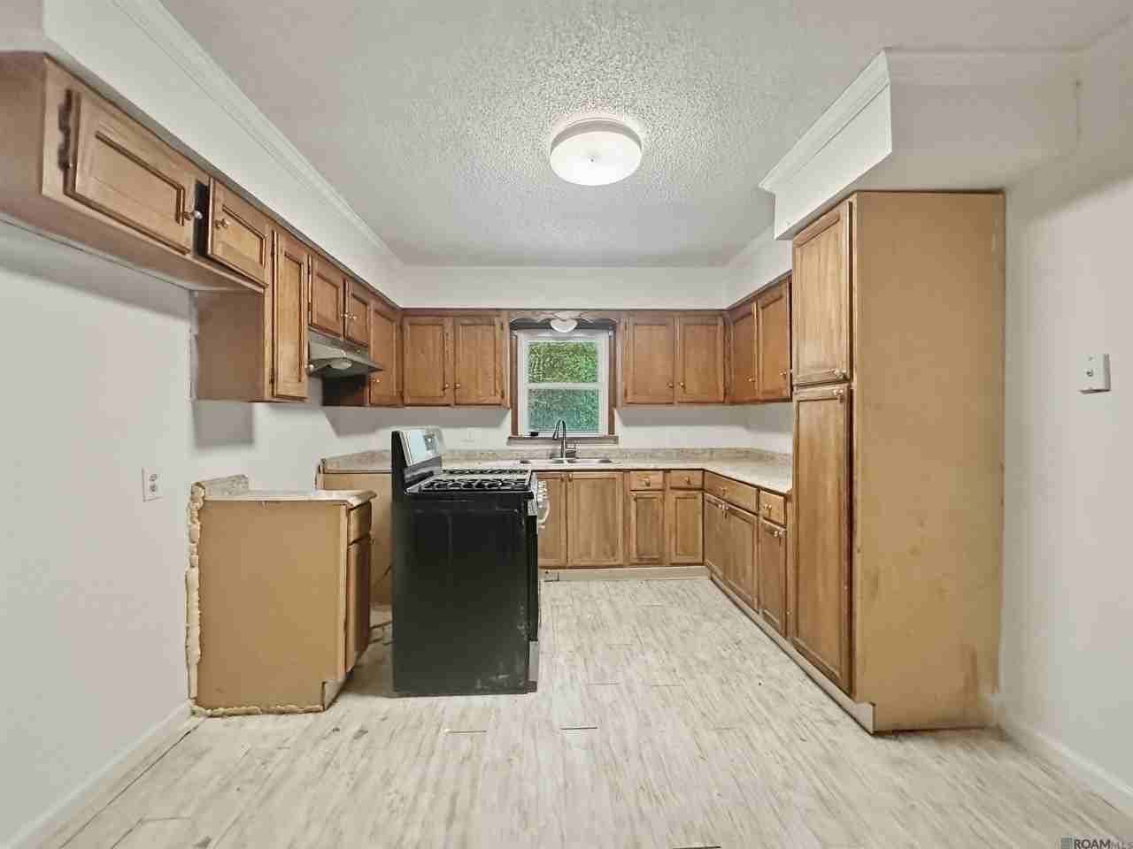 5156 Linden St - Photo 6 of 8