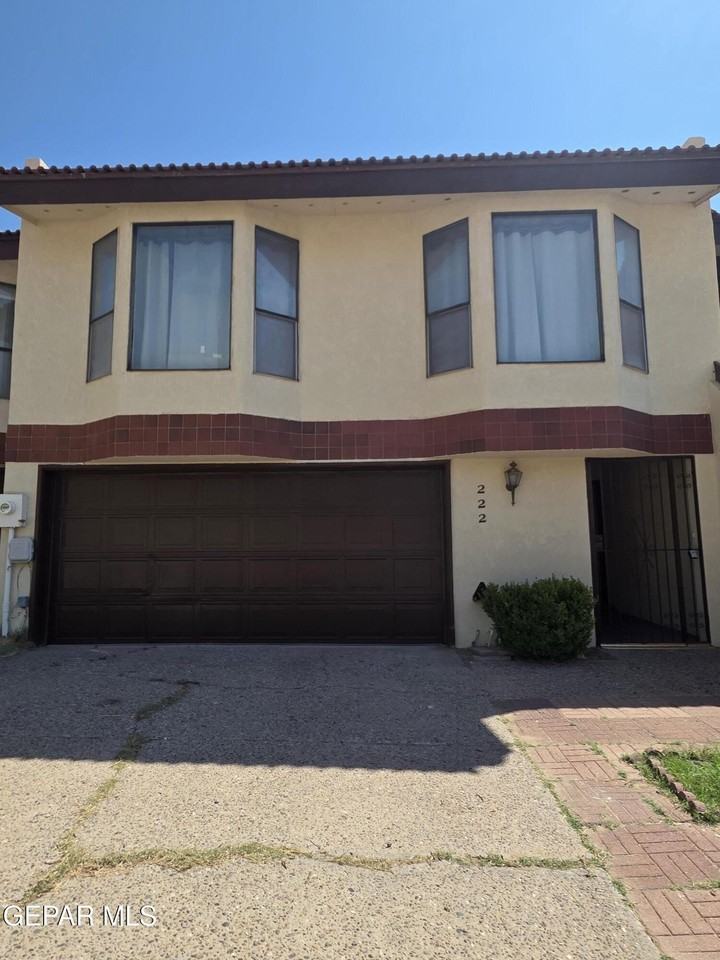 222 Canyon Terrace Dr - Photo 2 of 17
