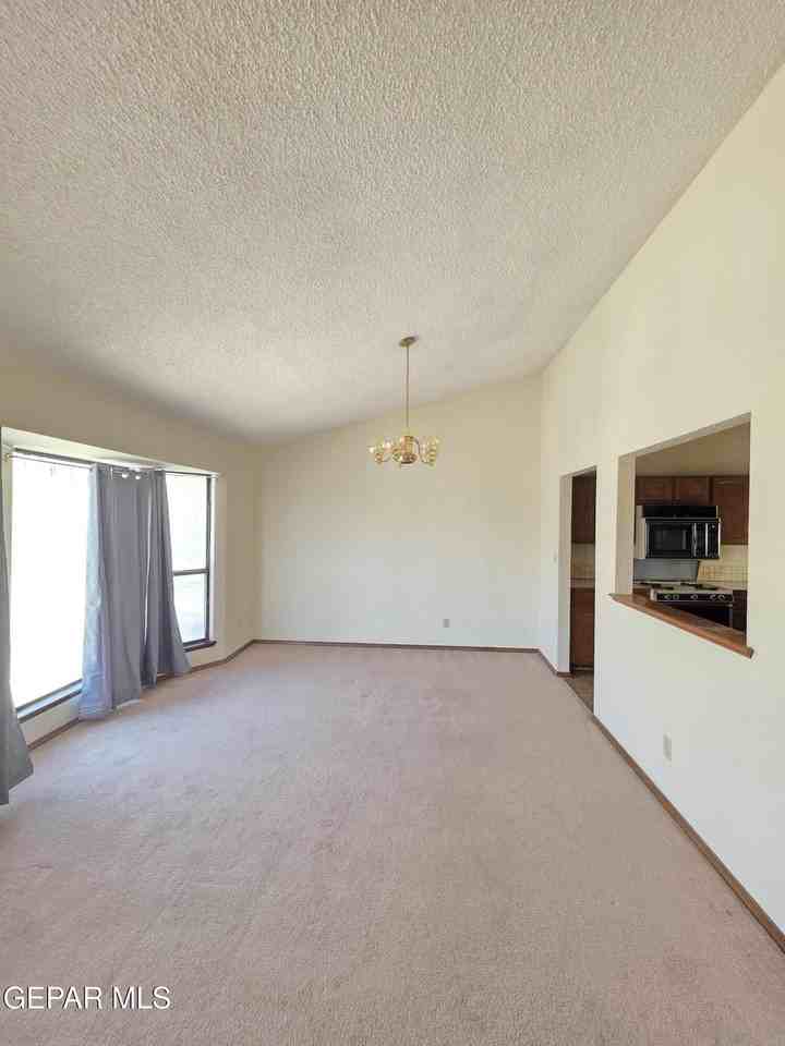 222 Canyon Terrace Dr - Photo 3 of 17