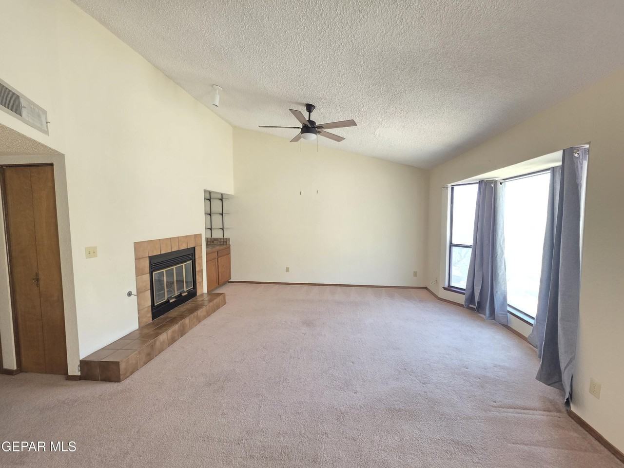 222 Canyon Terrace Dr - Photo 4 of 17