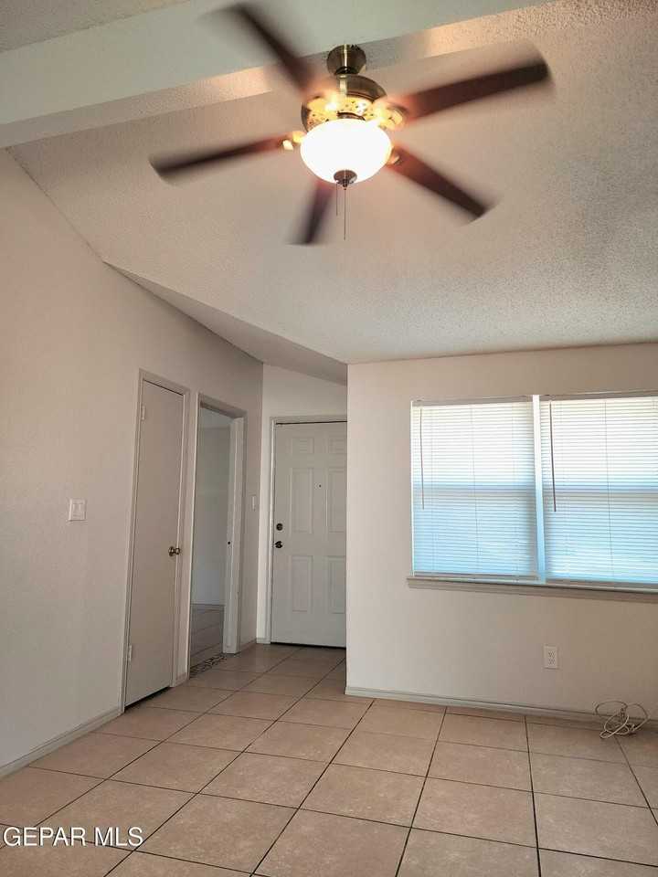 1506 Greg Powers Dr #A - Photo 2 of 27