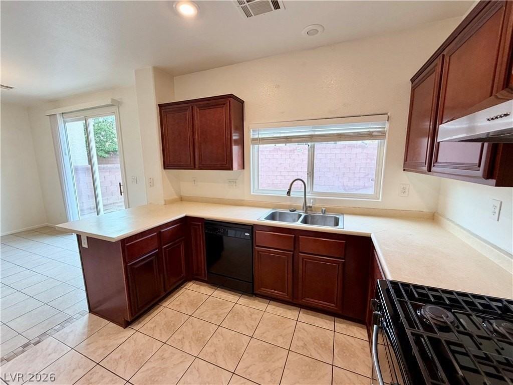 6212 W Cougar Ave - Photo 6 of 36