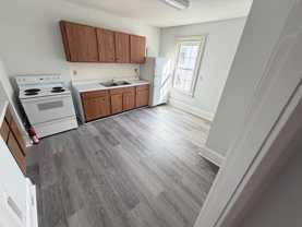81 High St #81-2 - Photo 1 of 1