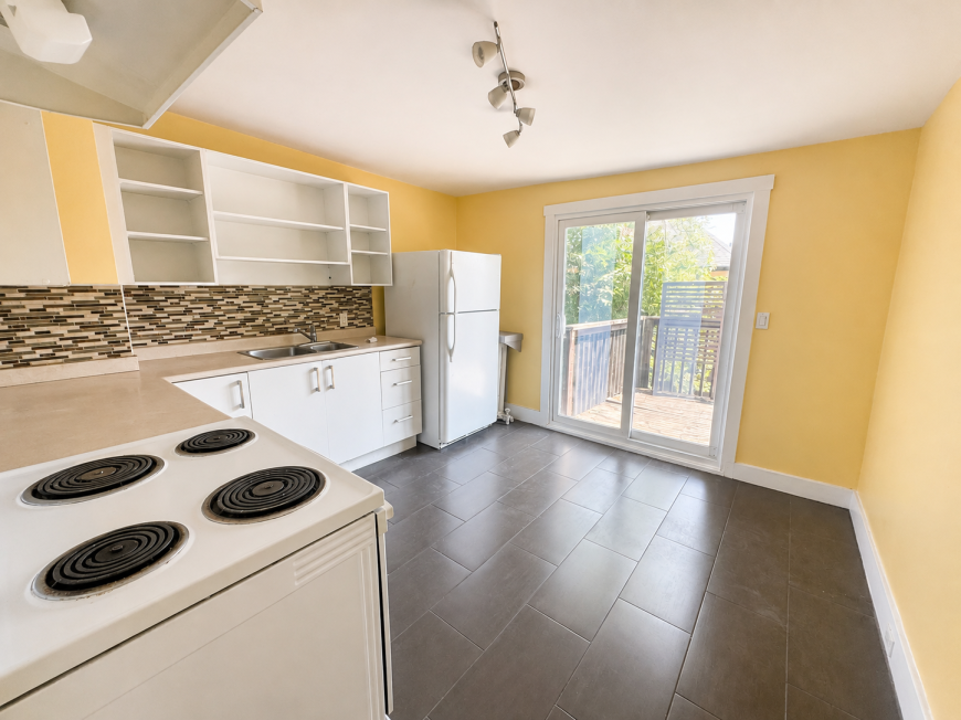 45 Fairleigh Cres - Photo 4 of 10