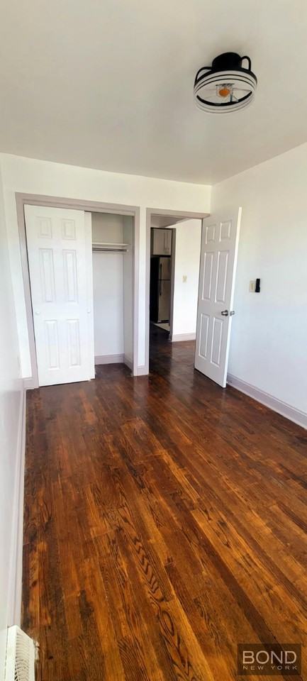 624 Underhill Ave - Photo 7 of 10