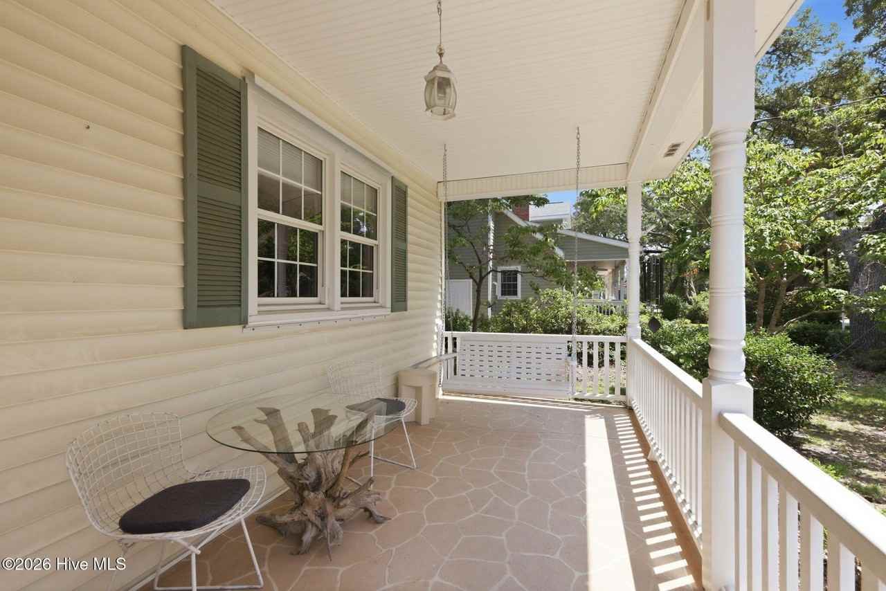 116 Noyes Ave - Photo 2 of 21