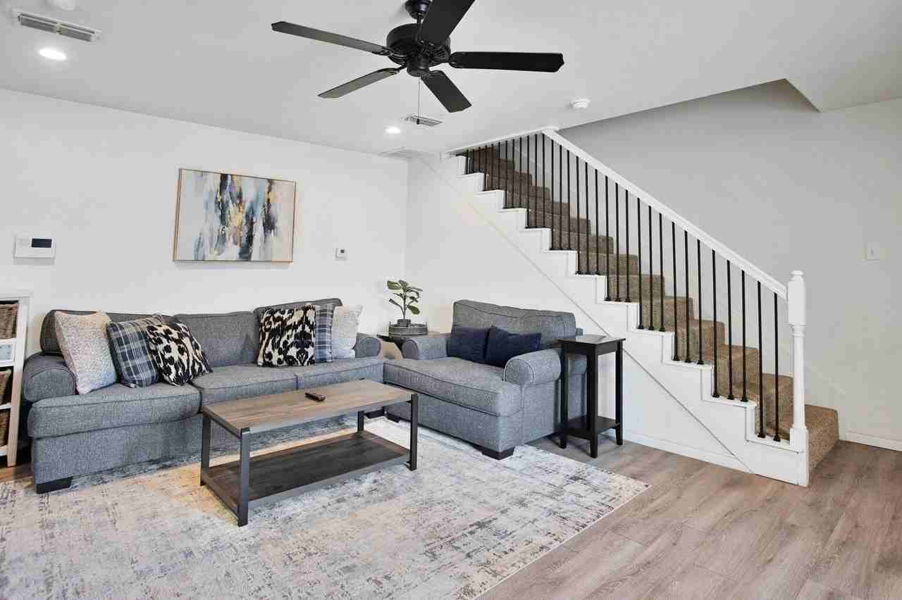 1920 16th St - Photo 7 of 29