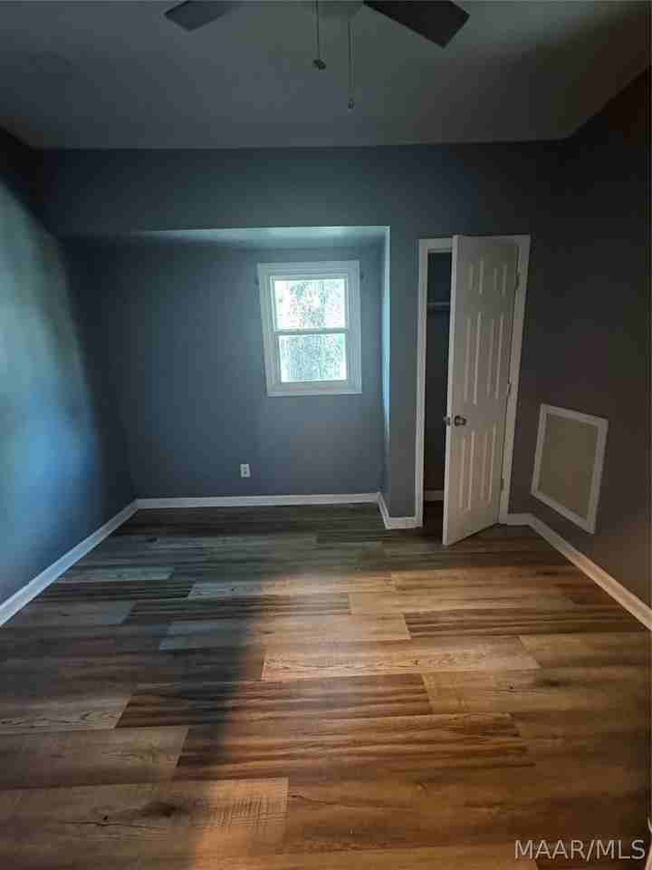 721 Central St #B - Photo 6 of 9