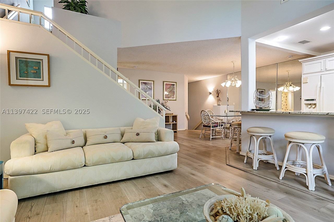 905 Mainsail Cir #905 - Photo 7 of 32