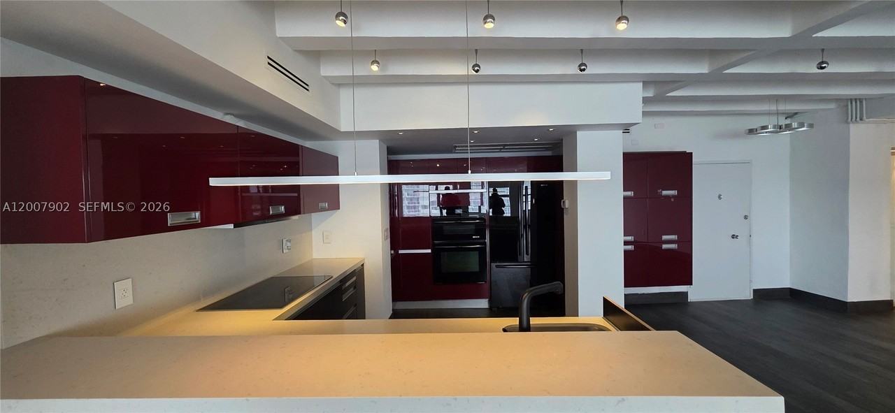 5255 Collins Ave #7G