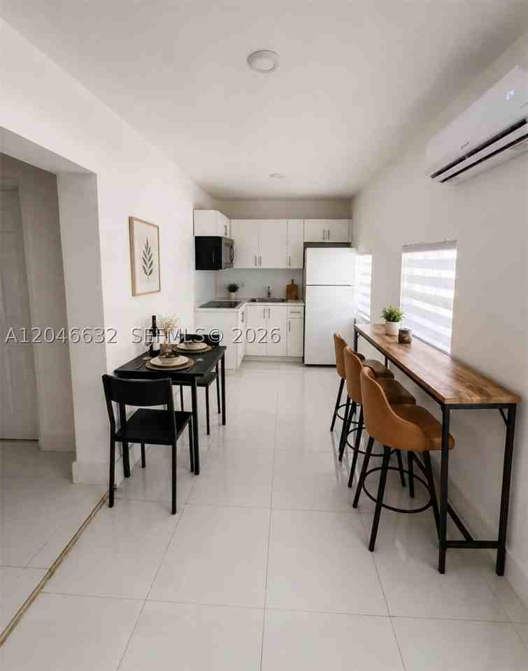 6716 Nw 6th Ave #2 - Photo 4 of 23