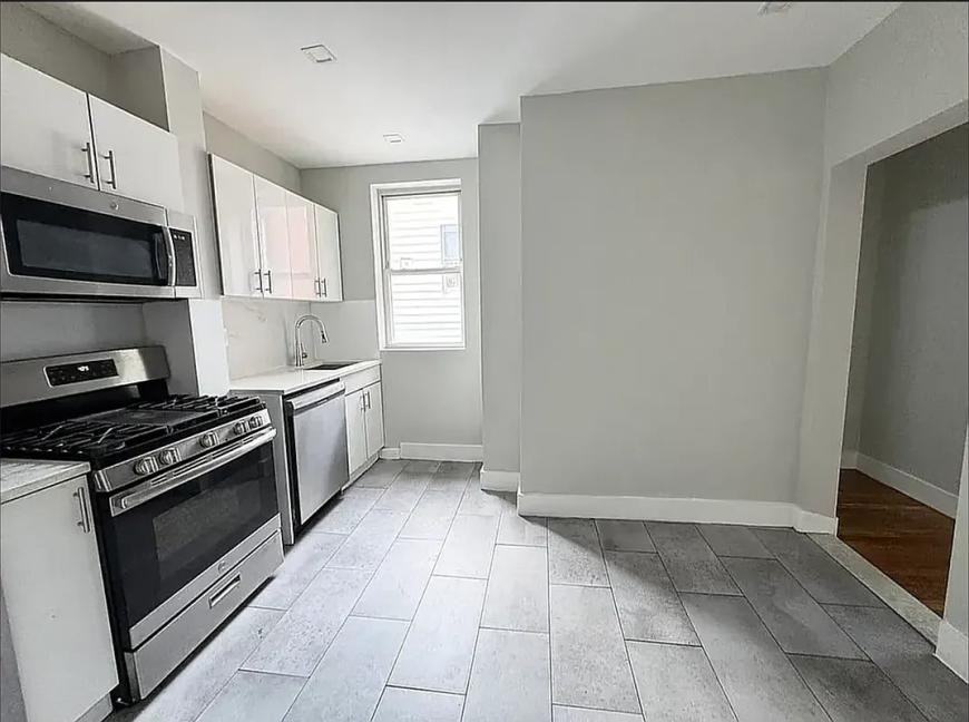 5995 Riverdale Ave - Photo 2 of 5