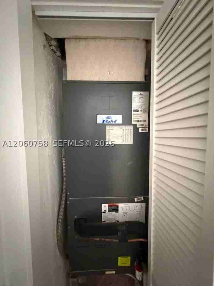 5700 N Miami Ave - Photo 5 of 25