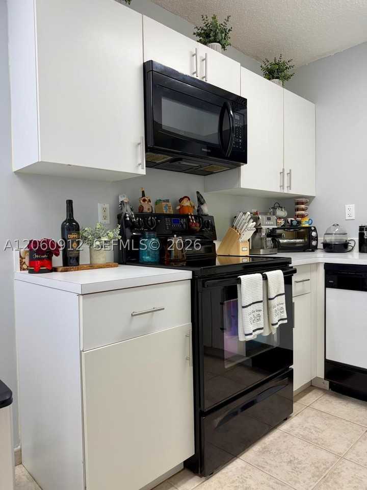 12556 Nw 11th Ln #1711 - Photo 7 of 20