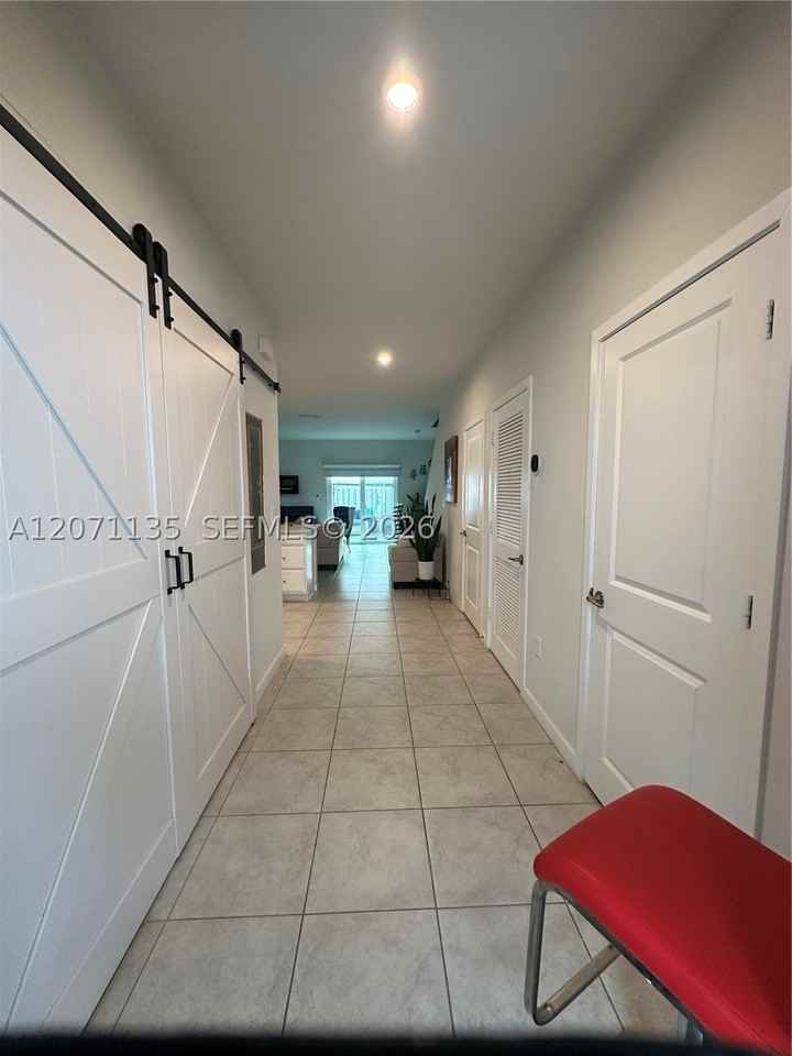384 Nw 11th Ave #384 - Photo 3 of 16
