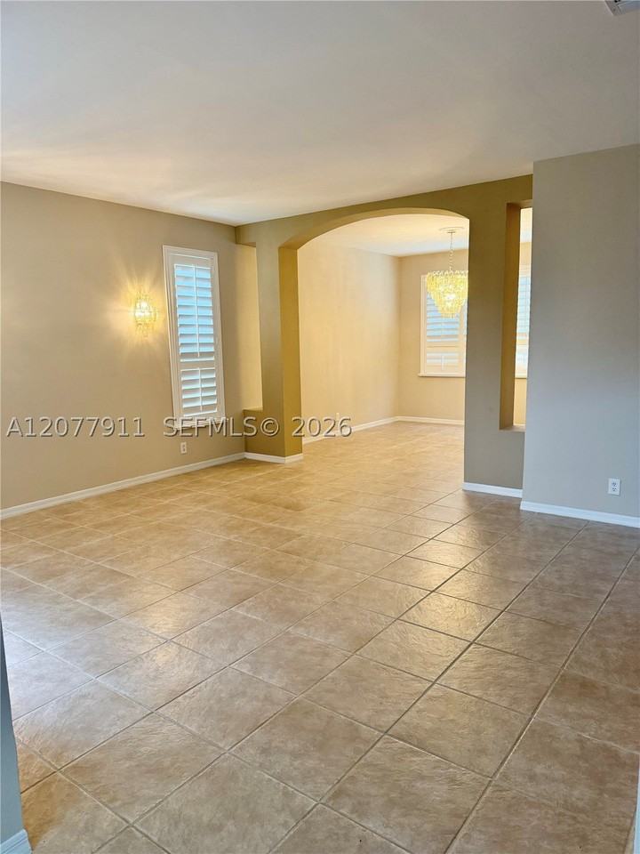 1532 Nw 133rd Ave #1532 - Photo 5 of 20