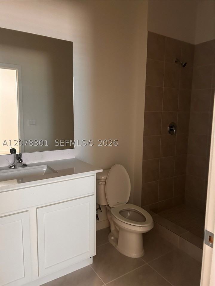 605 Nw 6th Ter - Photo 6 of 8