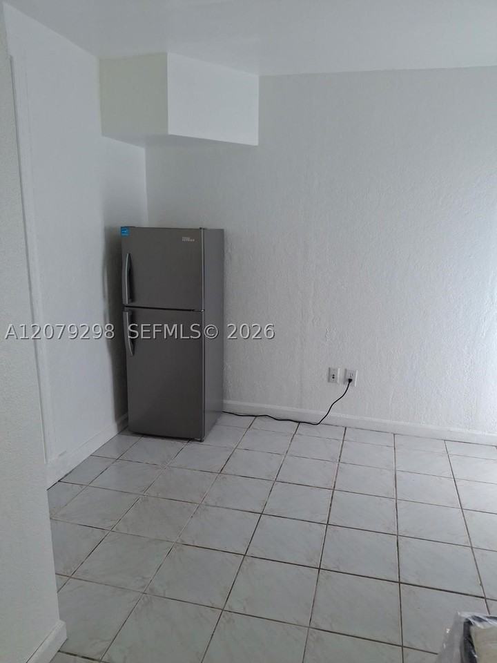 735 Sultan Ave #1
