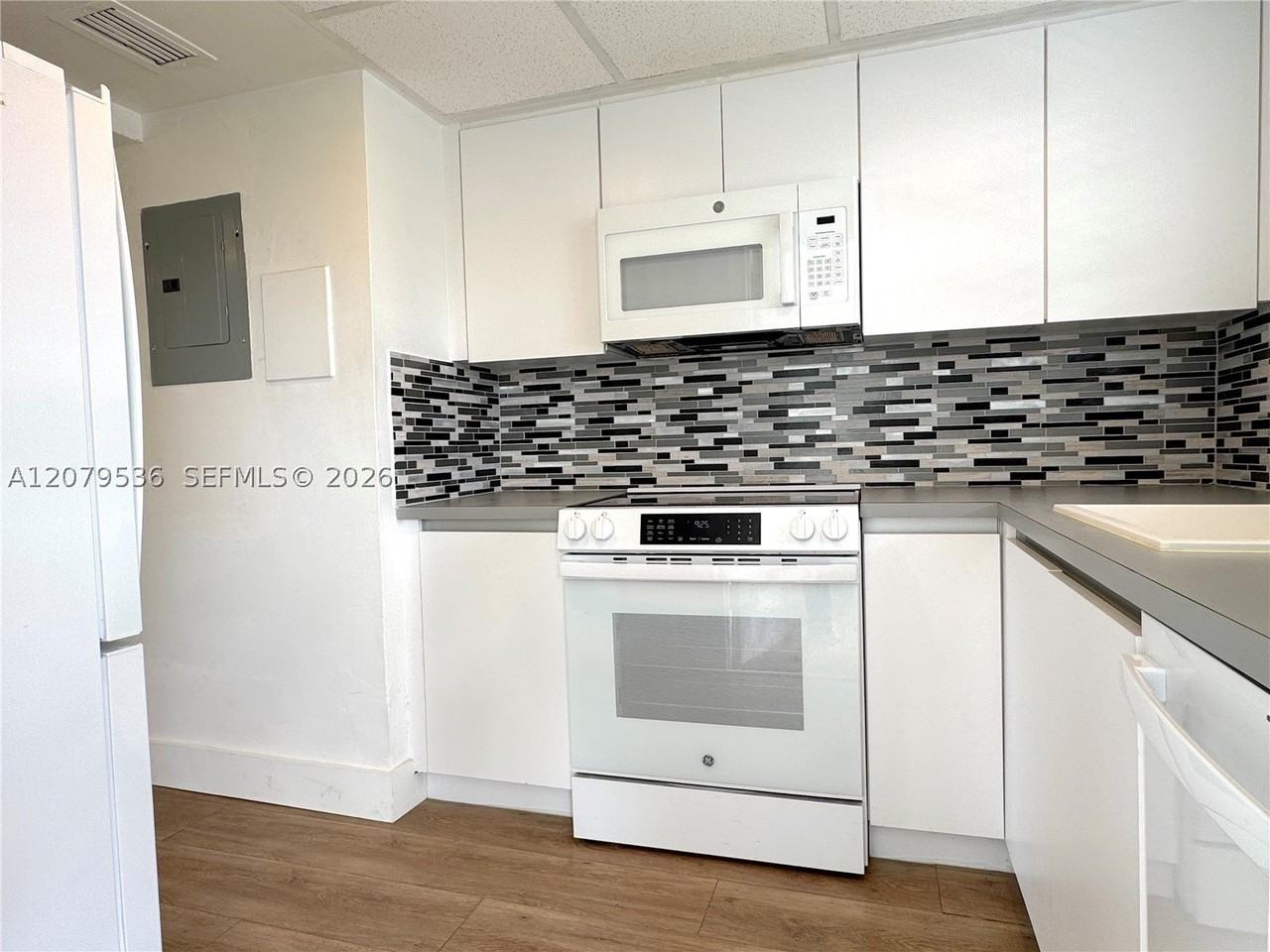 7660 Sw 82nd St #H208 - Photo 3 of 16
