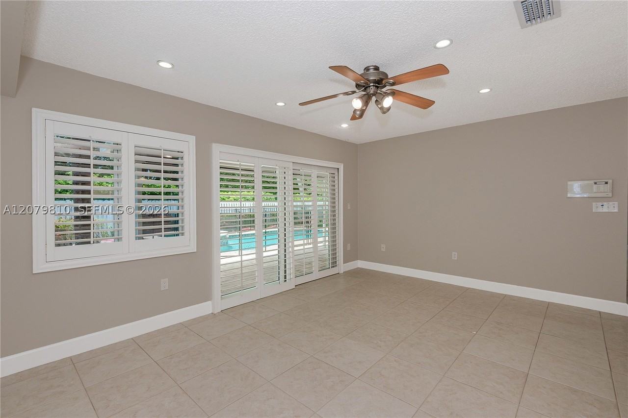 1397 Harbour Side Dr #1397 - Photo 6 of 29