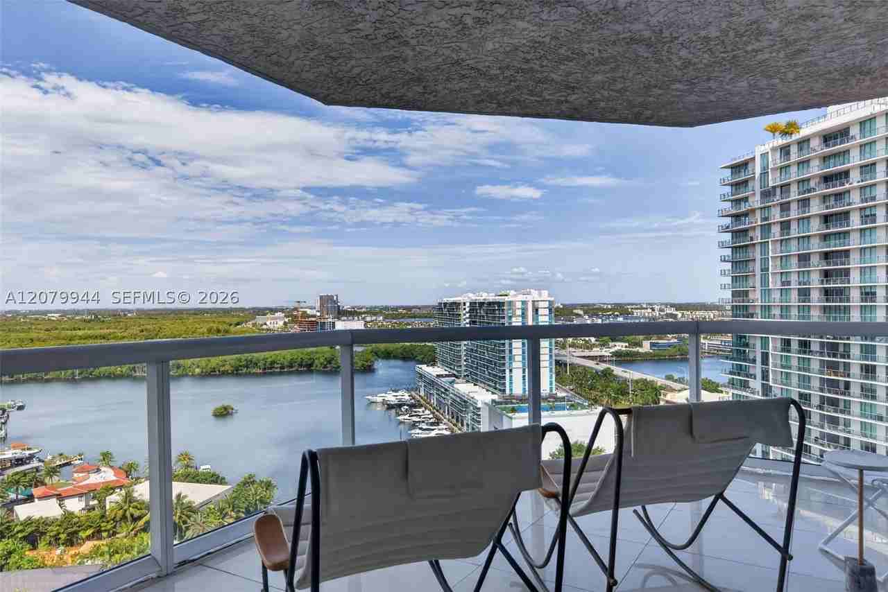 16500 Collins Ave #2256 - Photo 2 of 50
