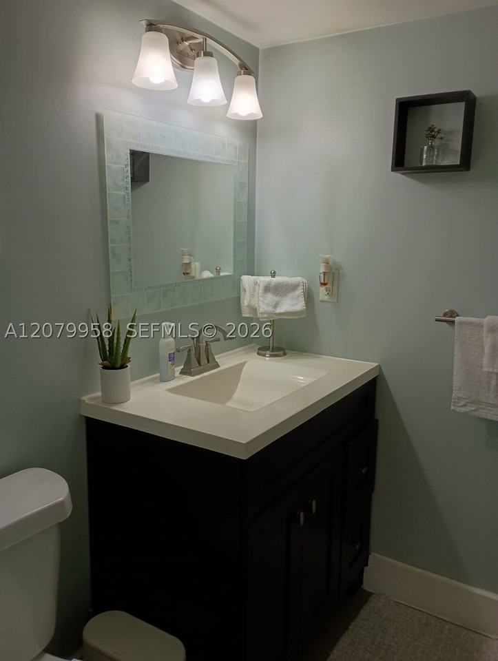 900 Saint Charles Pl #213 - Photo 5 of 37